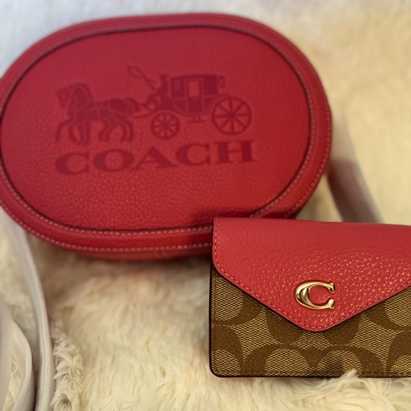 COACH Camera bag with Card Case - Picture 2 of 10